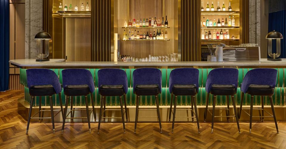 Nightfall Spotlight｜The Tallest Bar Tower in Taichung, Where the Stage Meets the Spirits